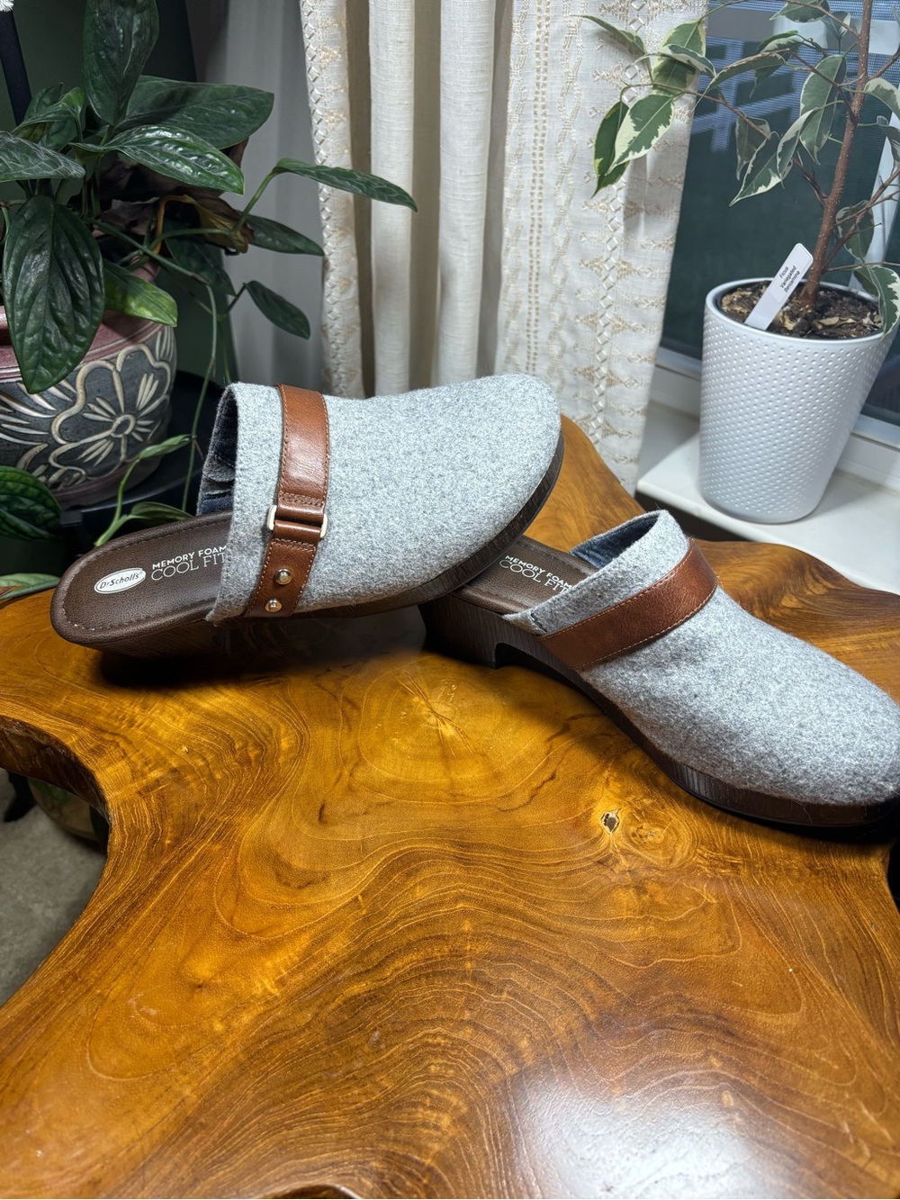 Dr. Scholl's Jessa Gray Felt Open Back Clog Mules Wood Heel Size 10 M NEW